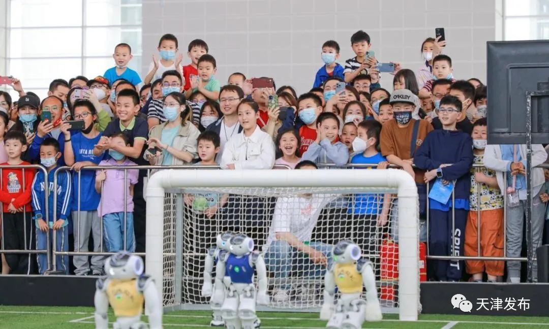 关于赛地聚焦——足总杯赛后热度飙升；圣保罗复出首秀；气氛紧张；细节决定成败的信息-爱游戏注册